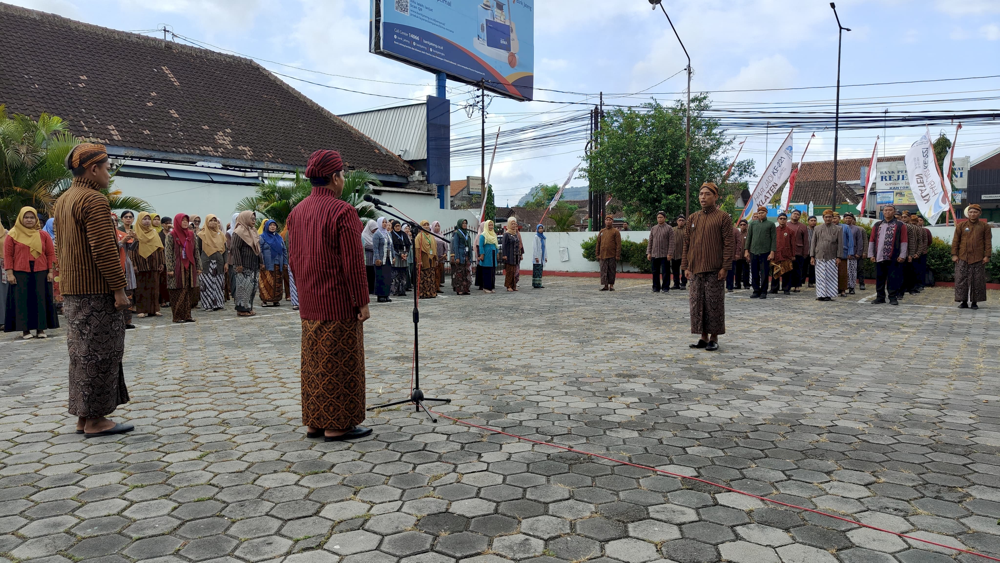 UPACARA HARI JADI KLATEN KE 221 TINGKAT KECAMATAN PRAMBANAN