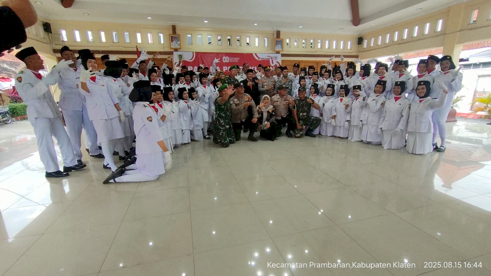 Pengukuhan anggota paskibra sukses di gelar 
