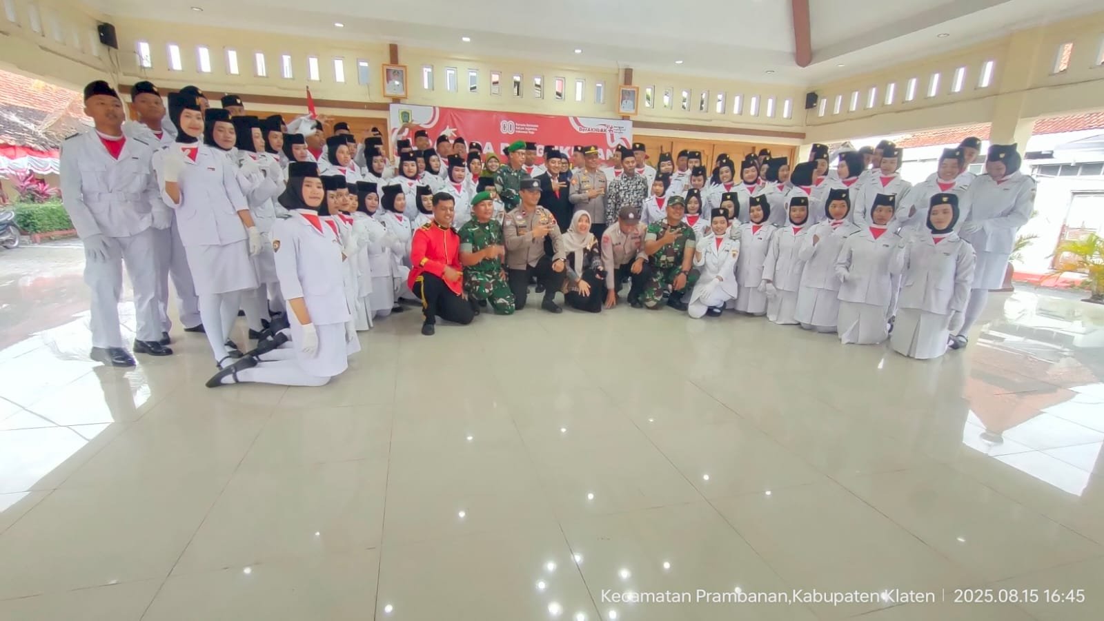 Pengukuhan anggota paskibra sukses di gelar 