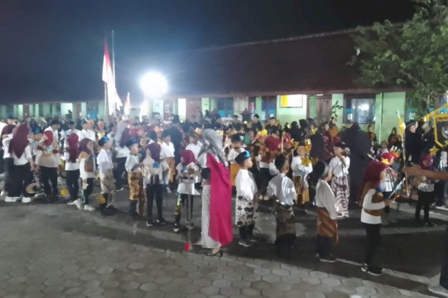 Festival takbir keliliing