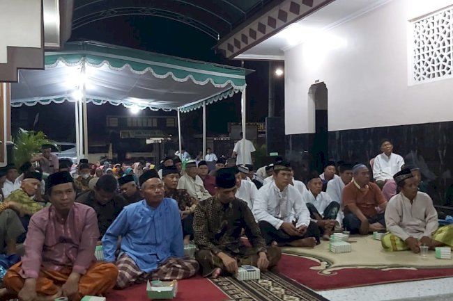 Camat Prambanan Hadiri Pengajian Halal BI Halal dan Pamitan Haji
