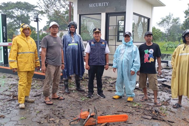 WASPADA BENCANA ALAM  SAAT PERUBAHAN MUSIM /HIDROMETEOROLOGI 