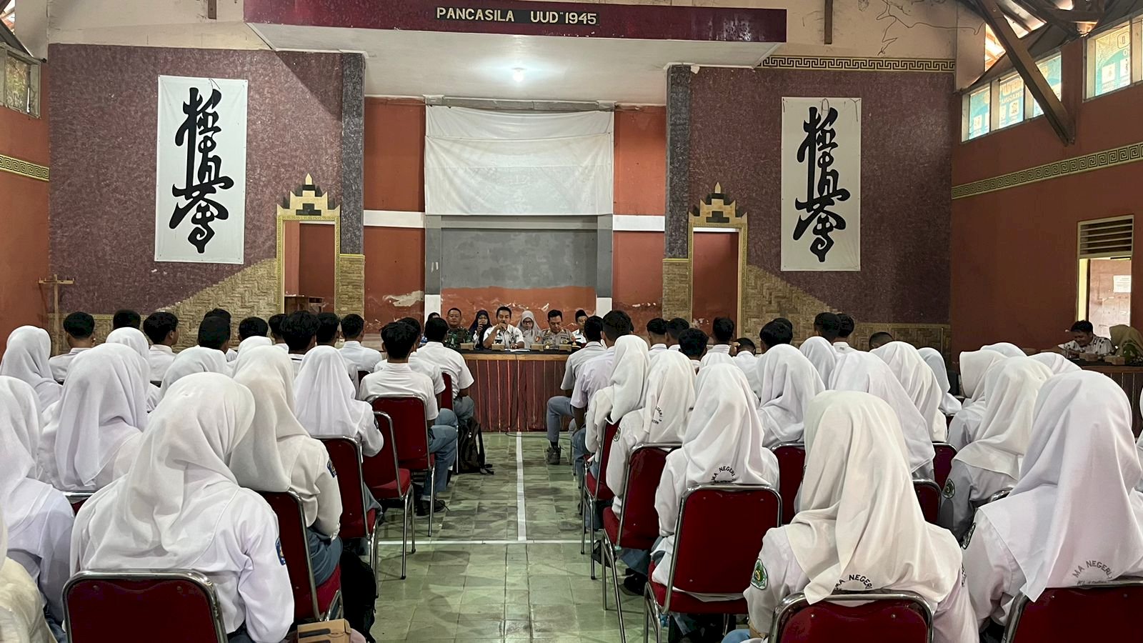 Pembekalan anggota paskibra 2025 Kecamatan Prambanan