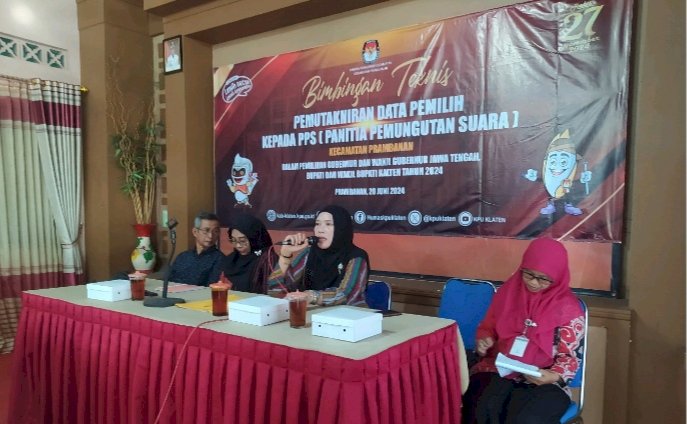 BIMBINGAN TEKNIS PEMUTAKHIRAN DATA PEMILIH KEPADA PANITIA PEMUNGUTAN SUARA (PPS) SEKECAMATAN PRAMBANAN UNTUK PEMILIHAN GUBERNUR DAN WAKIL GUBERNUR JAWA TENGAH DAN PEMILIHAN BUPATI DAN WAKIL BUPATI KLATEN TAHUN 2024