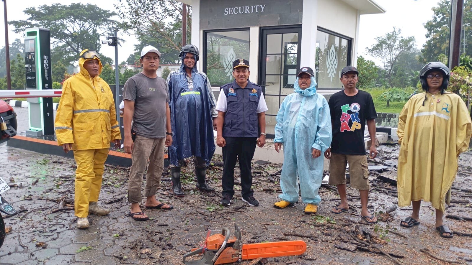 WASPADA BENCANA ALAM  SAAT PERUBAHAN MUSIM /HIDROMETEOROLOGI 